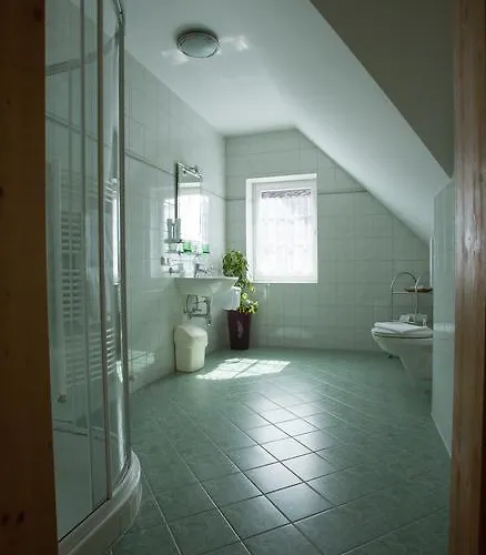 Leibenfelderstub'n דויטשלנדסברג