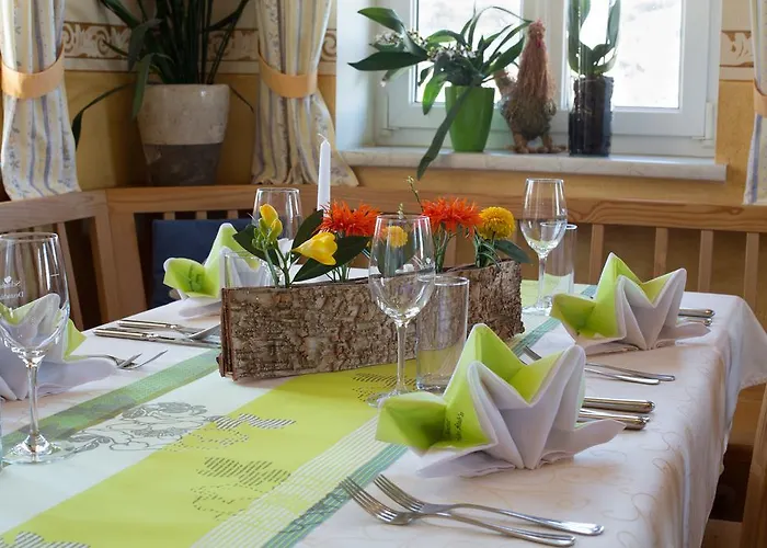 Leibenfelderstub'n אורחן